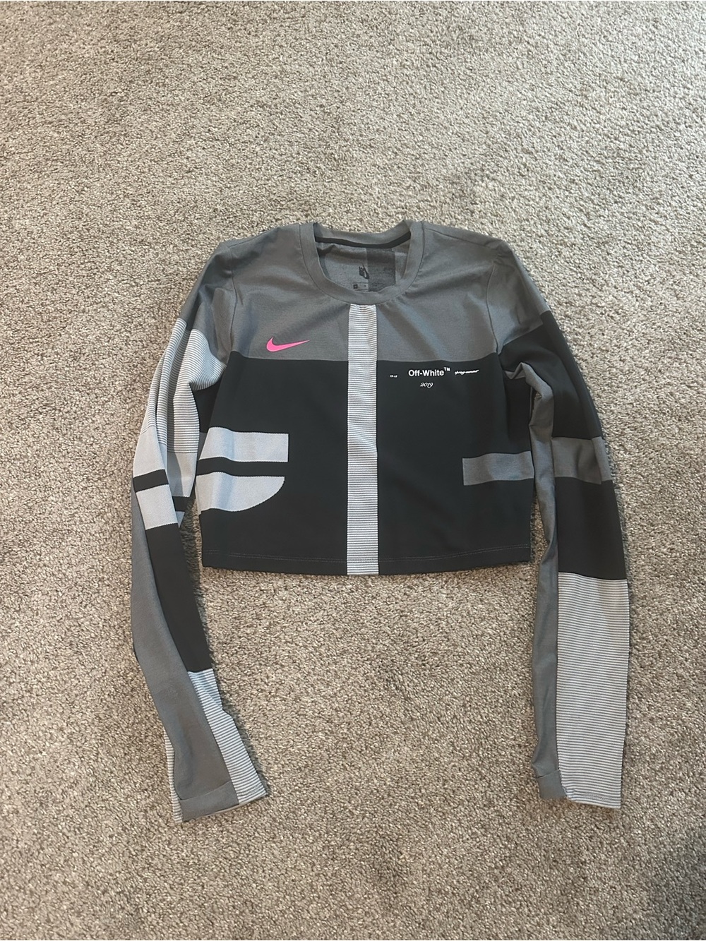 Nike Black & Gray Cropped Long-Sleeve Athletic Top with Pink Swoosh